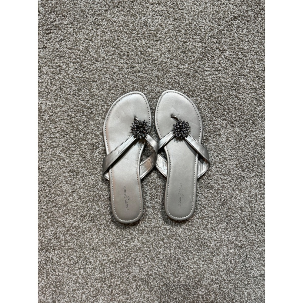 Faded Glory Womens Metallic Silver Beaded Thong Sandals Flat Flip Flops Size 10